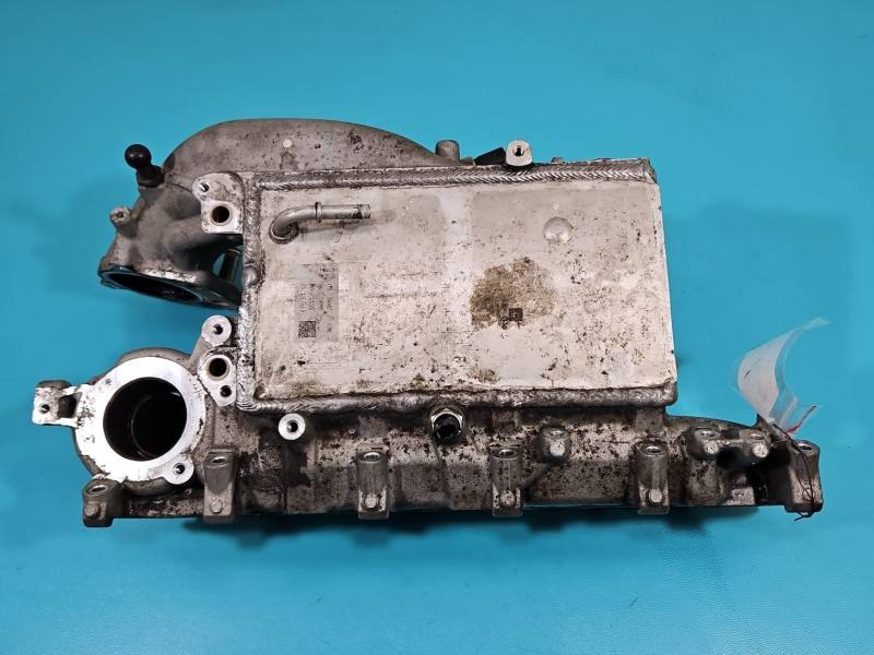 Впускной коллектор Volkswagen Caddy 05L129766R — фото детали 2
