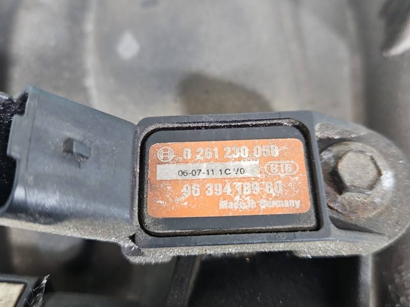 Впускний колектор Citroen Xsara 9653968580 — фото деталі 7