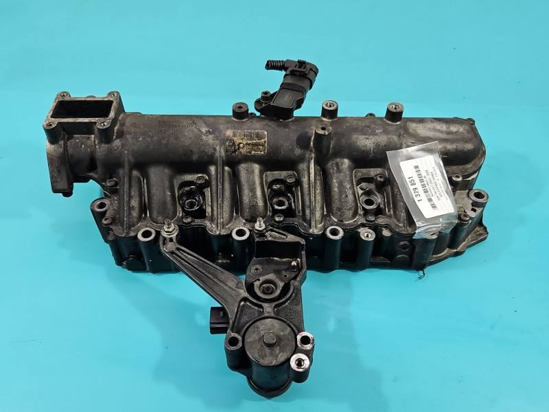 Впускной коллектор Opel Vectra C 55190238