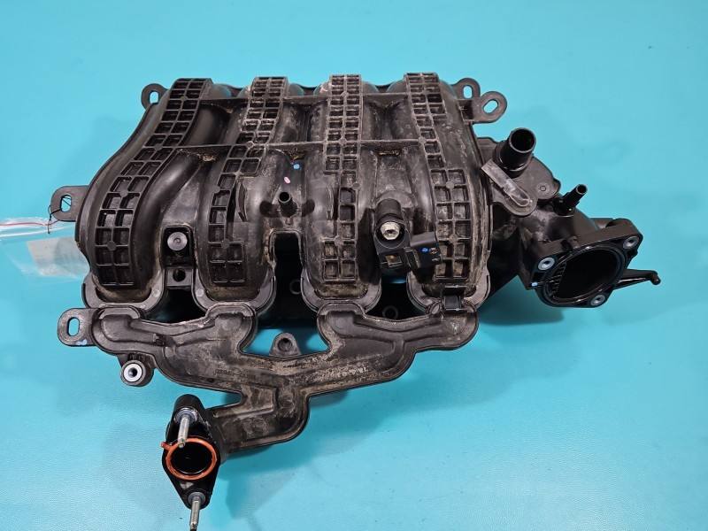 Впускний колектор Toyota Yaris 3 17111-47140