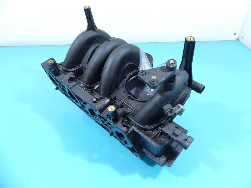 Впускний колектор Dacia Logan 7700273860
