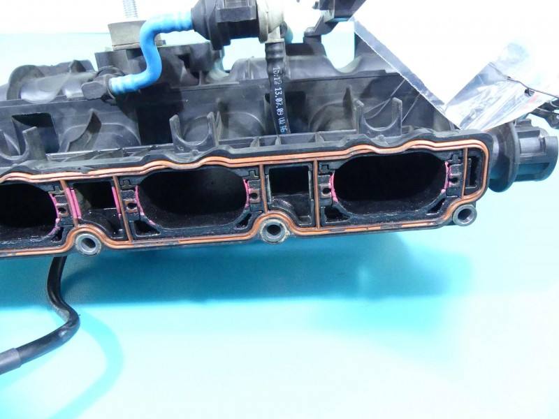 Впускний колектор Volkswagen Passat CC 06H906517H — фото деталі 5