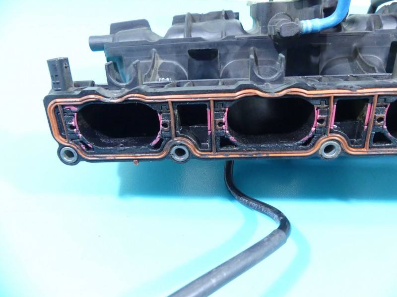 Впускний колектор Volkswagen Passat CC 06H906517H — фото деталі 6