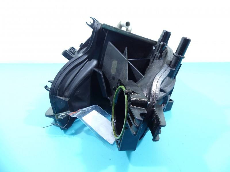 Впускний колектор Volkswagen Jetta 03F145749C — фото деталі 7