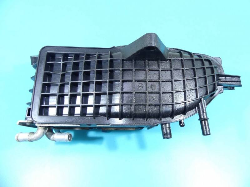 Впускний колектор Volkswagen Jetta 03F145749C — фото деталі 9