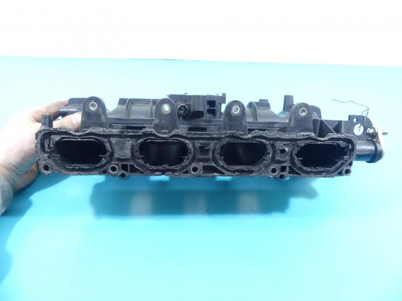 Впускний колектор Audi A5 8T 06H133185M — фото деталі 4