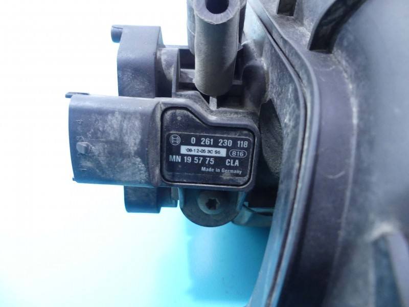 Впускной коллектор Mitsubishi Colt MN143824 — фото детали 5