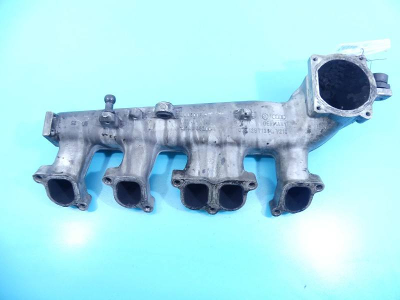 Впускний колектор Volkswagen Touareg 07Z129713M — фото деталі 3