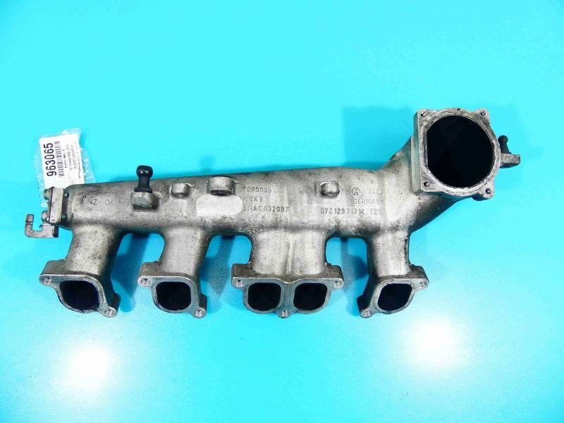 Впускний колектор Volkswagen Touareg 07Z129713M — фото деталі 2