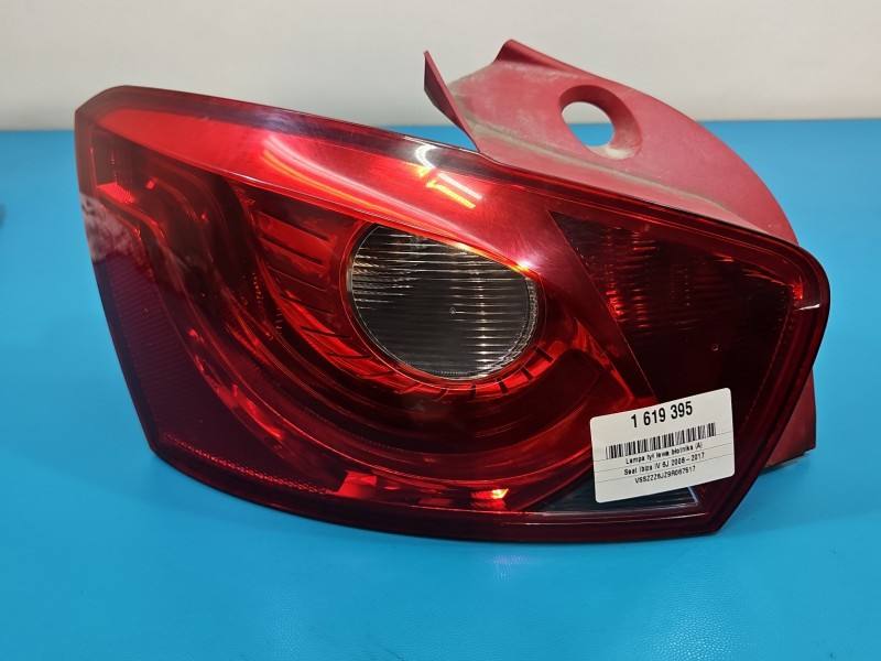 Ліхтар задній лівий Seat Ibiza 6J4945095C