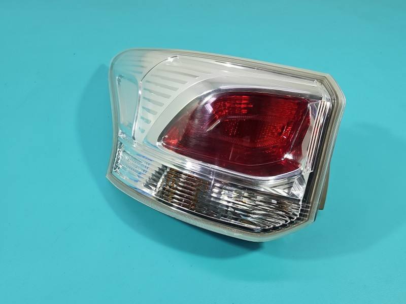 Фонарь задний левый Mitsubishi Outlander 8330A787