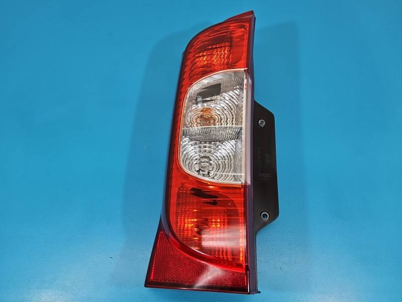 Ліхтар задній лівий Peugeot Bipper 01353206080E