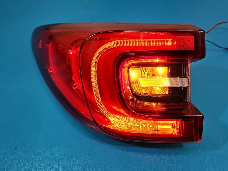 Ліхтар задній лівий Renault Kadjar 265552478R