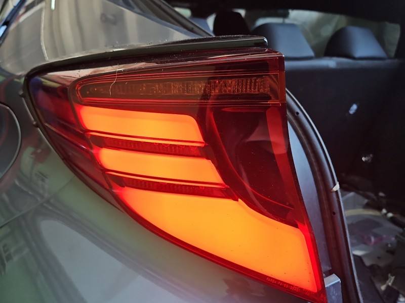 Ліхтар задній лівий Toyota C-HR 81560-F4130-00