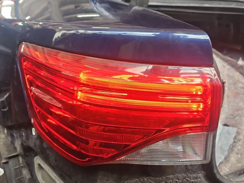 Ліхтар задній лівий Toyota Avensis T27