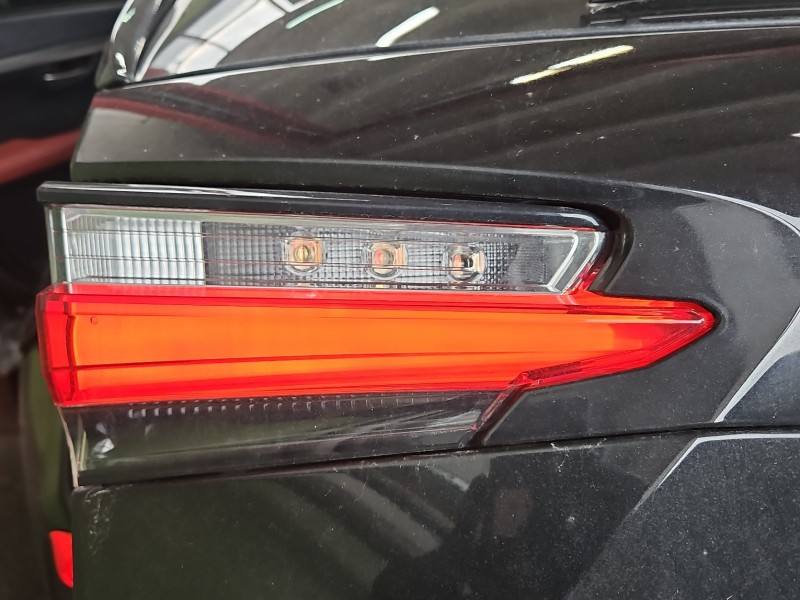 Ліхтар задній лівий Lexus NX