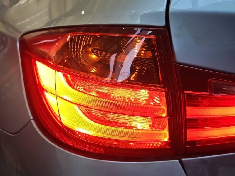 Ліхтар задній лівий BMW 3 F30 — фото деталі 2