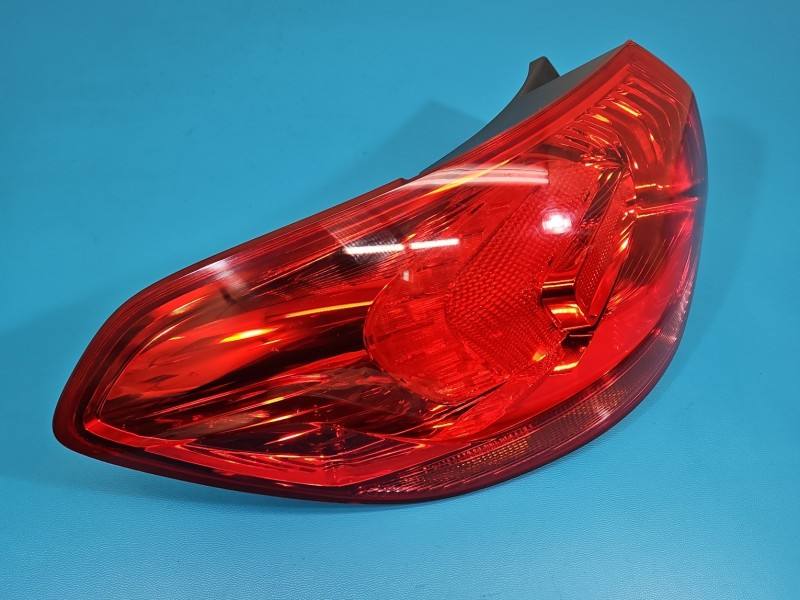 Ліхтар задній лівий Opel Astra J 13282242