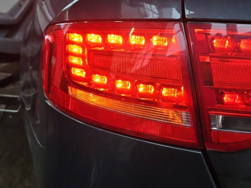 Ліхтар задній лівий Audi A4 B8 8K5945095B