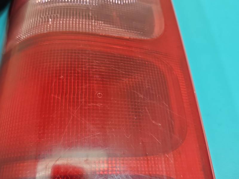 Ліхтар задній лівий Opel Movano — фото деталі 2