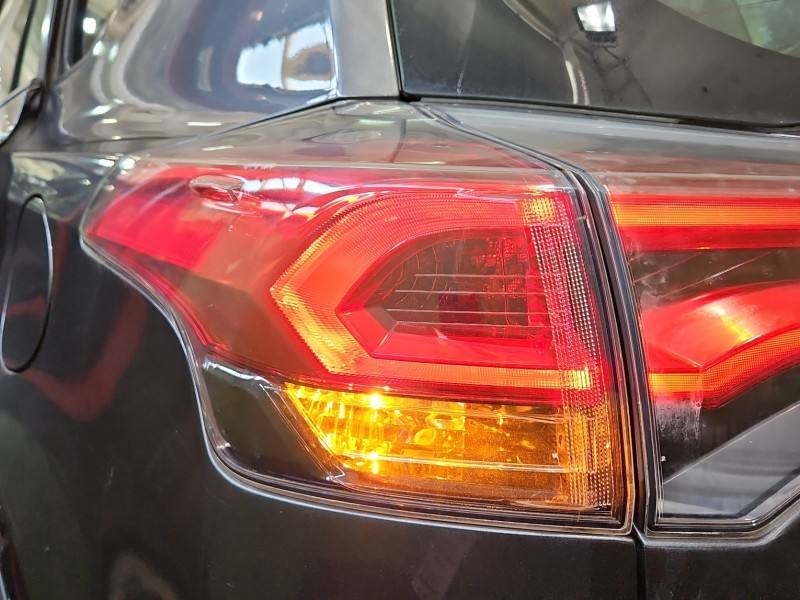 Ліхтар задній лівий Toyota Rav4 81560-42202