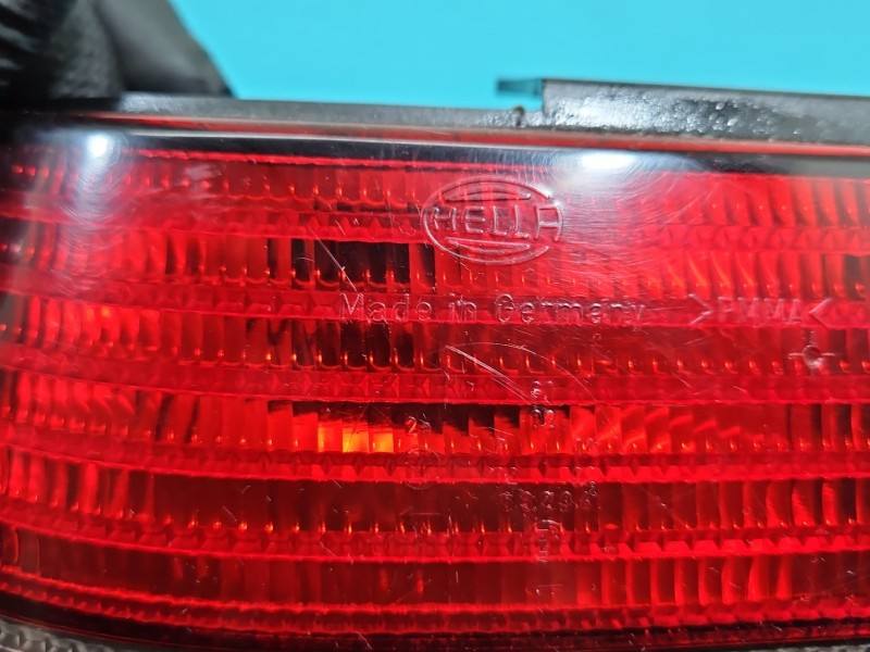 Ліхтар задній лівий Volkswagen Passat B4 — фото деталі 3