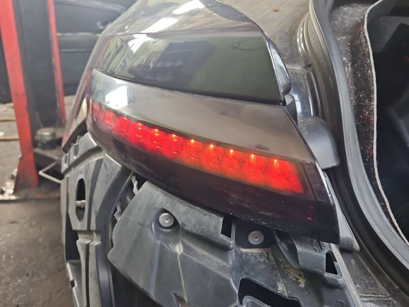 Фонарь задний левый Renault Laguna 265550005R
