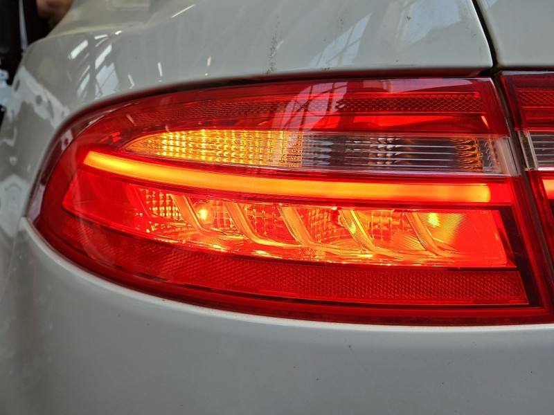 Ліхтар задній лівий Jaguar XE