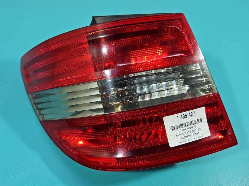 Ліхтар задній лівий Mercedes B W245 A1698202364