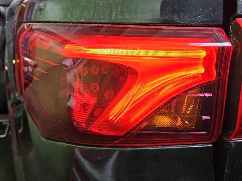 Ліхтар задній лівий Toyota Avensis T27 — фото деталі 2