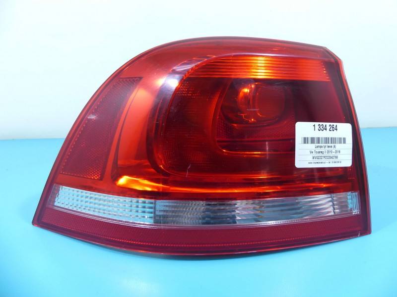 Ліхтар задній лівий Volkswagen Touareg 7P6945095D