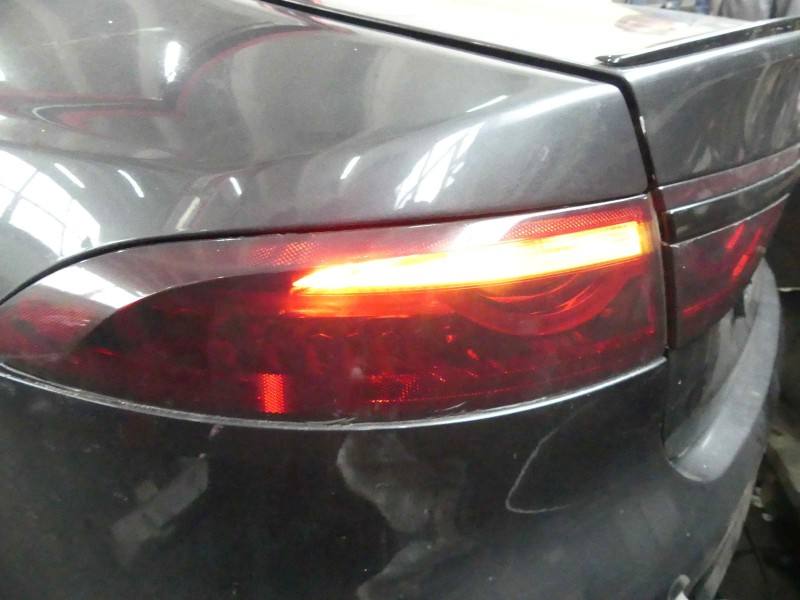 Ліхтар задній лівий Jaguar XF — фото деталі 9