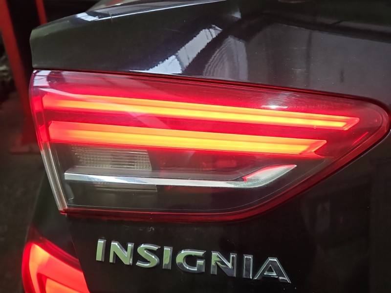 Фонарь задний левый Opel Insignia 39108783