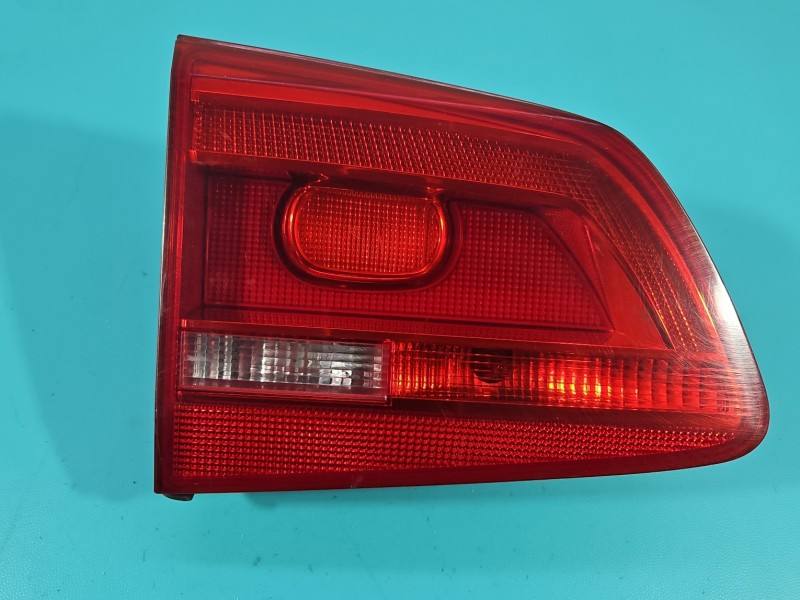 Ліхтар задній лівий Volkswagen Touran 1T0945093
