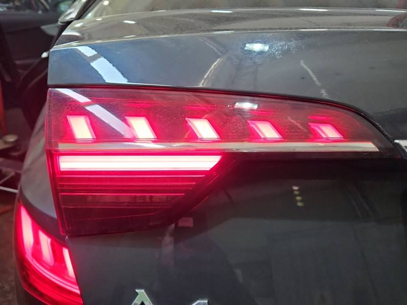 Ліхтар задній лівий Audi A4 B9 8W9945093AA