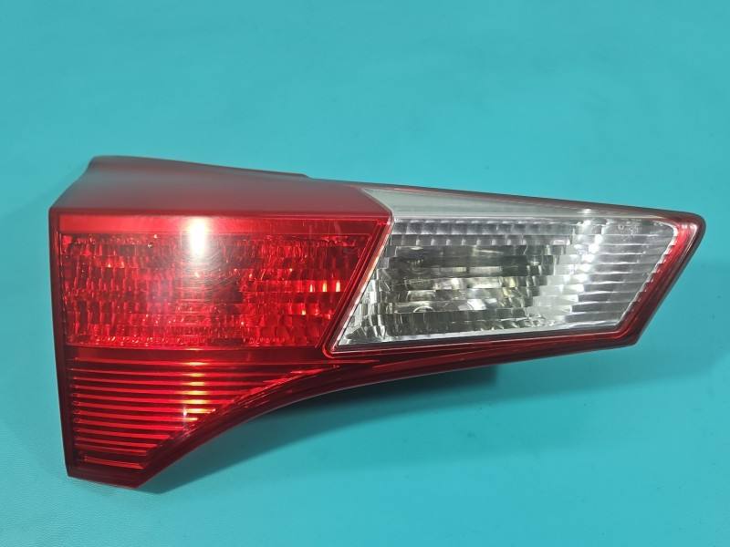 Ліхтар задній лівий Toyota Rav4