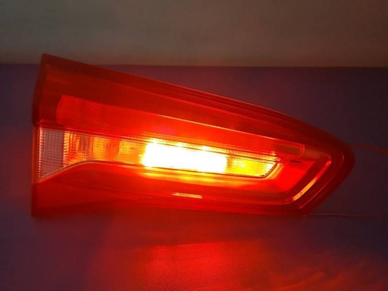 Фонарь задний левый Ford Focus JX7B-13A603-EC — фото детали 2
