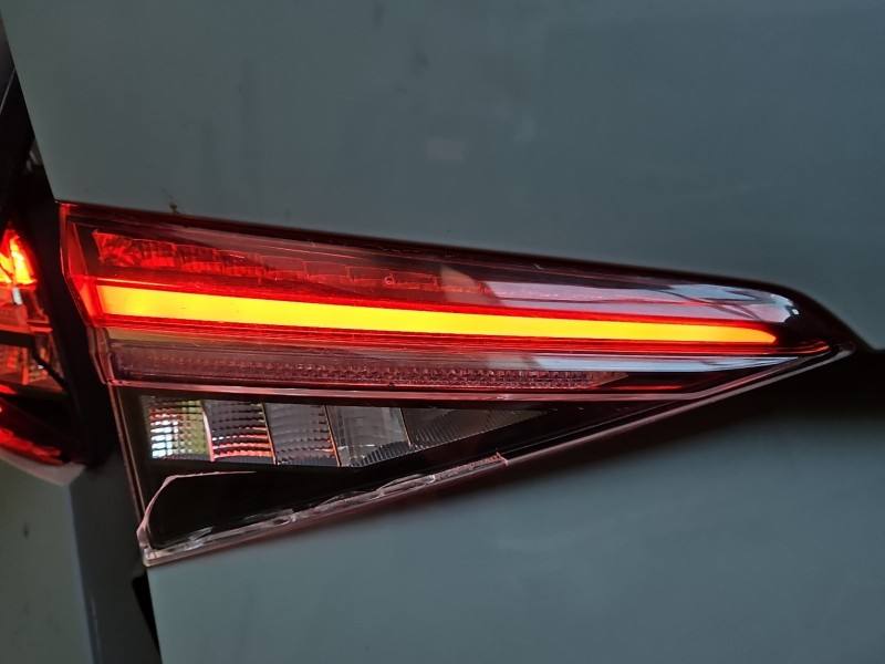 Ліхтар задній лівий Skoda Kodiaq 565945307E