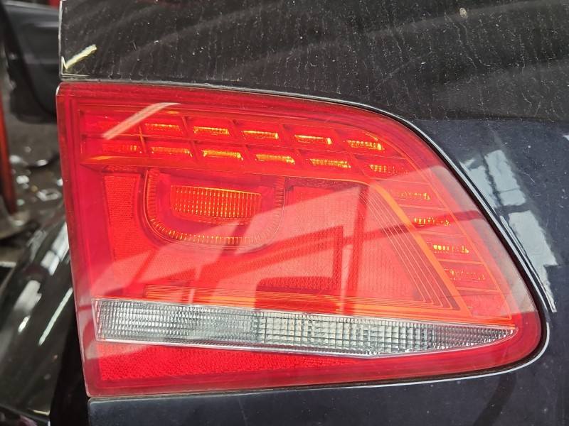 Ліхтар задній лівий Volkswagen Passat B7 3AE945307C