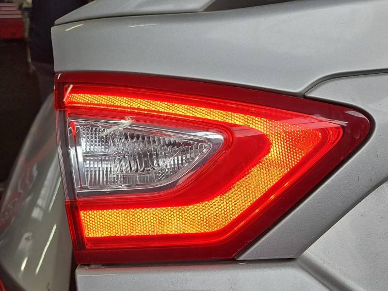 Ліхтар задній лівий Ford Fusion 6003TH001800
