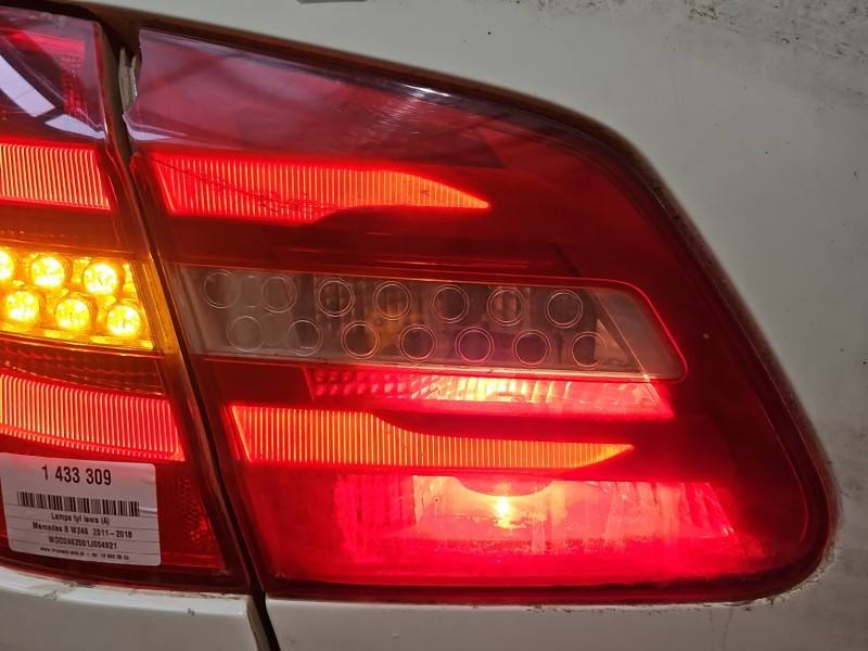 Ліхтар задній лівий Mercedes B W246 A2469066300