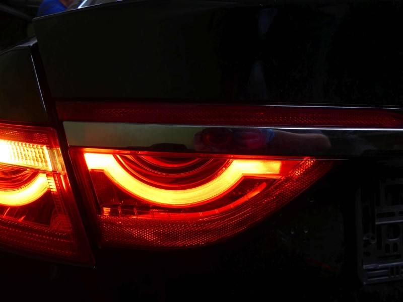Фонарь задний левый Jaguar XF