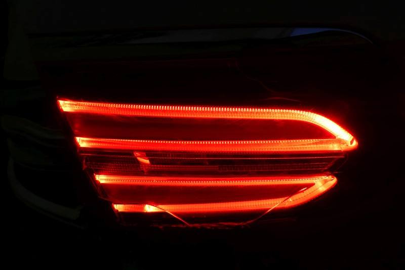 Ліхтар задній лівий Mercedes GLC X253 A2539062101 — фото деталі 11