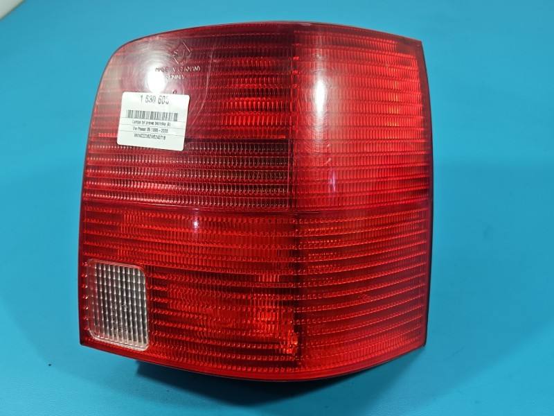 Ліхтар задній правий Volkswagen Passat B5 3B9945112F