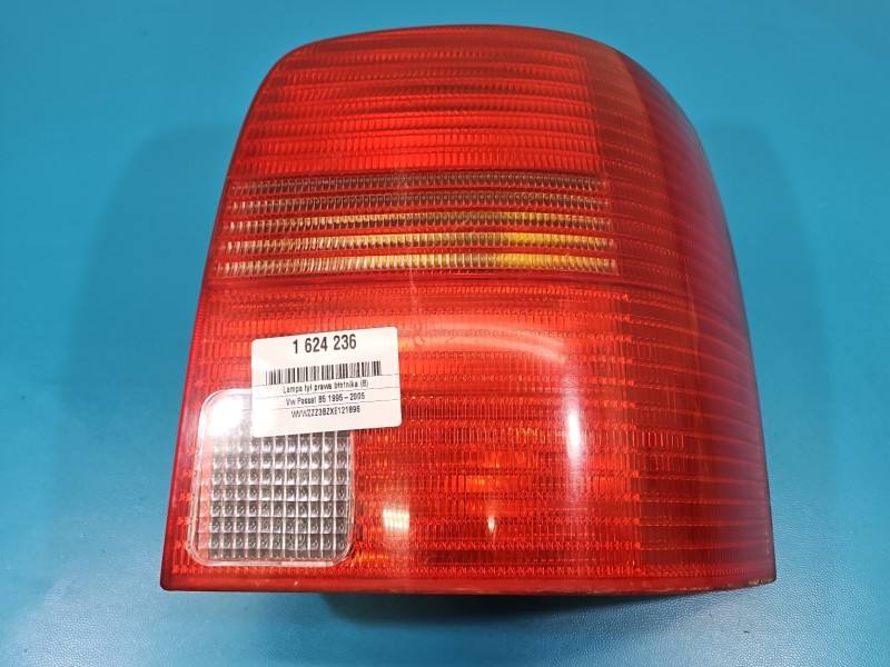 Ліхтар задній правий Volkswagen Passat B5 3B9945112F