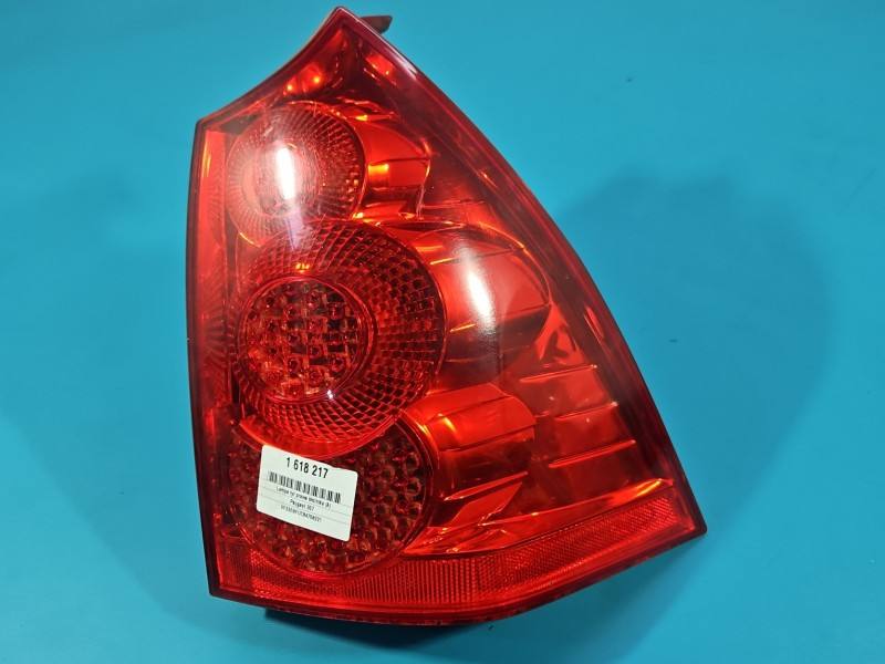 Фонарь задний правый Peugeot 307