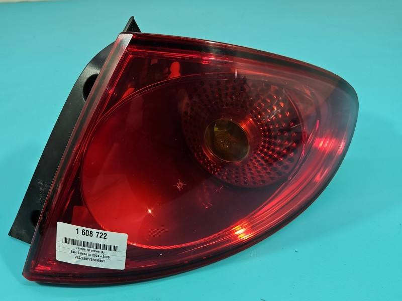 Ліхтар задній правий Seat Toledo 5P5945096B