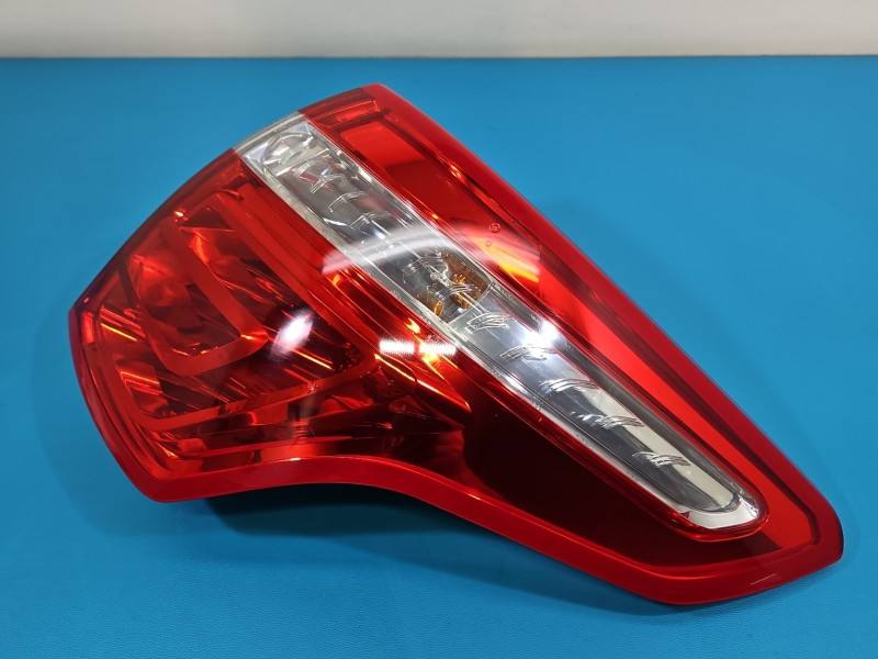 Фонарь задний правый Citroen C4 9653547480