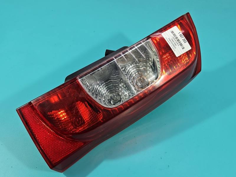 Ліхтар задній правий Peugeot Bipper 01353205080E
