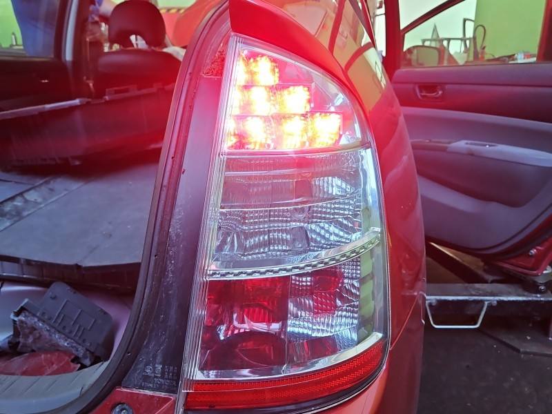 Ліхтар задній правий Toyota Prius